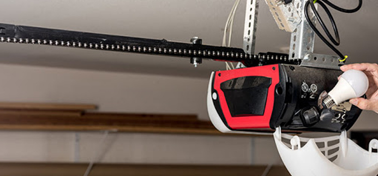 automatic garage door opener repair in Niagara-on-the-Lake