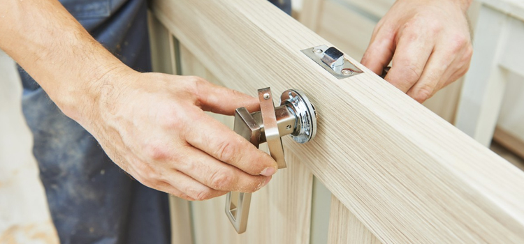 interior door repair Niagara-on-the-Lake