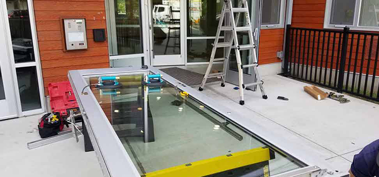 storefront door glass replacement Niagara-on-the-Lake